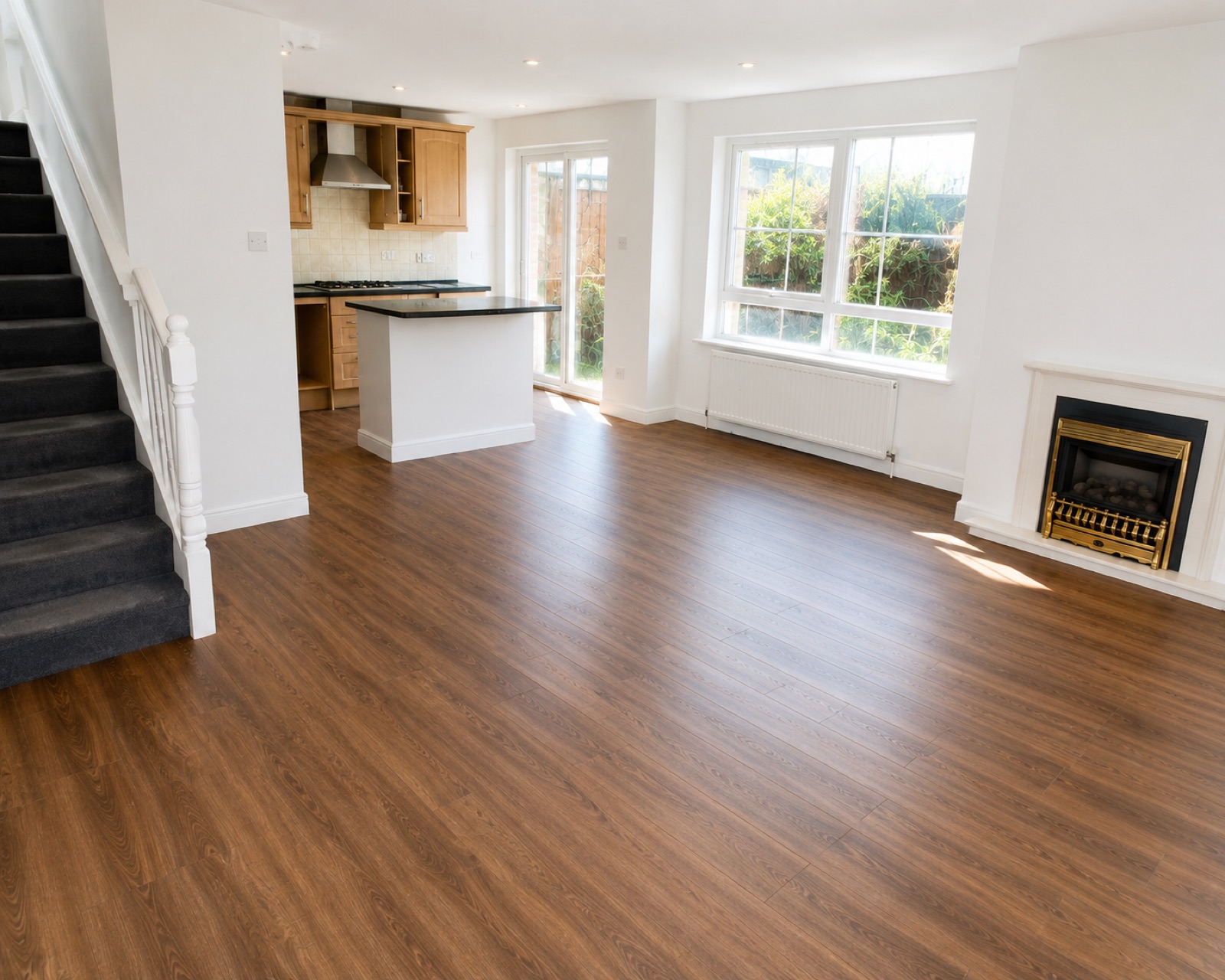 The same room after an end-of-tenancy clean, with the floor cleaned and the property ready for viewings